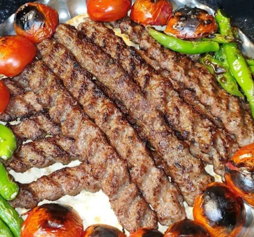 عکس شهر جگر و کباب آقا جون