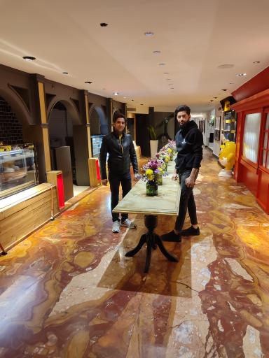 عکس رستوران پدیده شاندیز