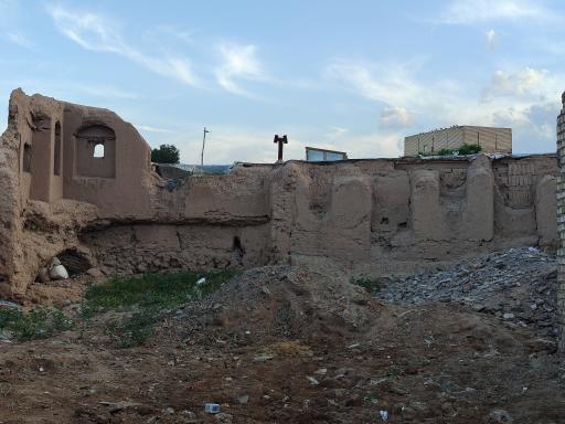 عکس قلعه قدیمی فرخد