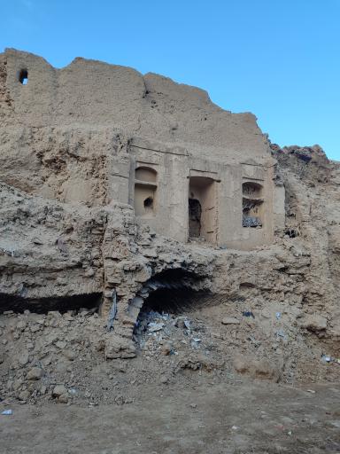 عکس قلعه قدیمی فرخد