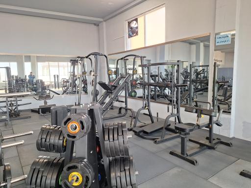 عکس باشگاه بدنسازی صدرا