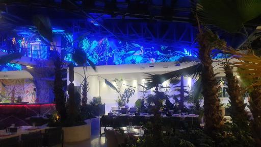 عکس رستوران پدیده شاندیز