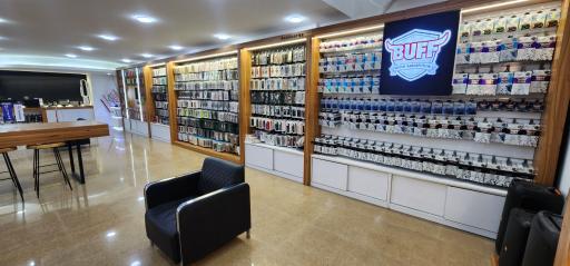 عکس موبایل استور روشا