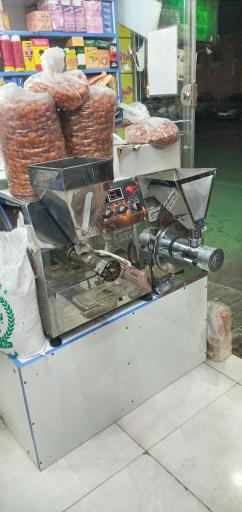 عکس عطاری نیشابوری