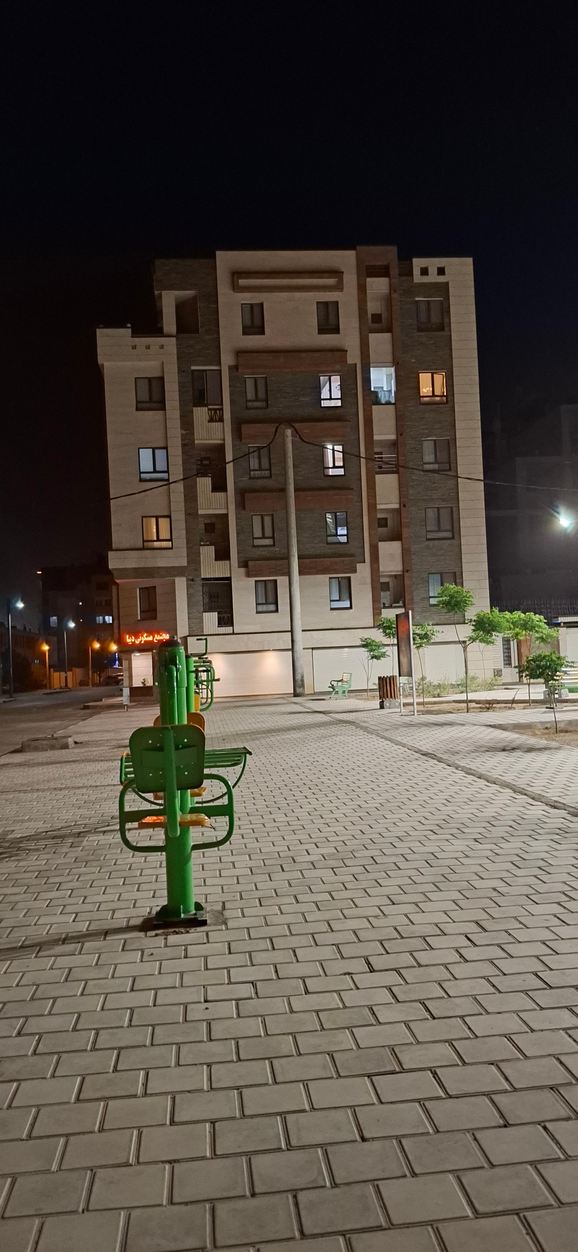 عکس بوستان محلی زرباف