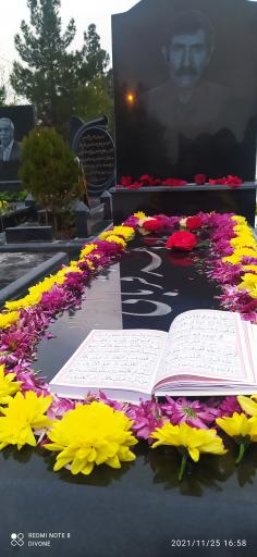 عکس مزار حاج دهز قربانی دراباد