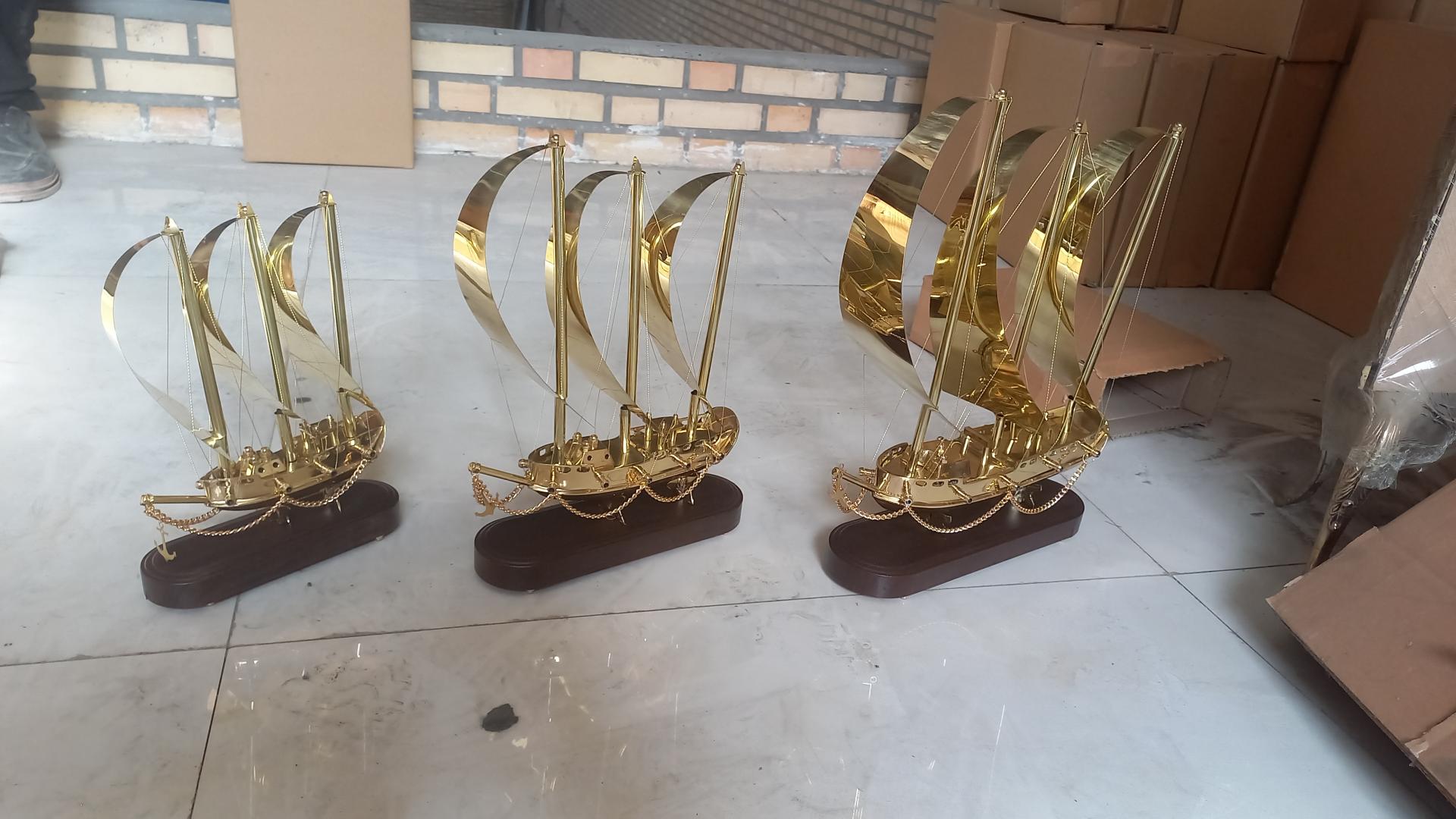 عکس لوستر و برنز ابراهیمی