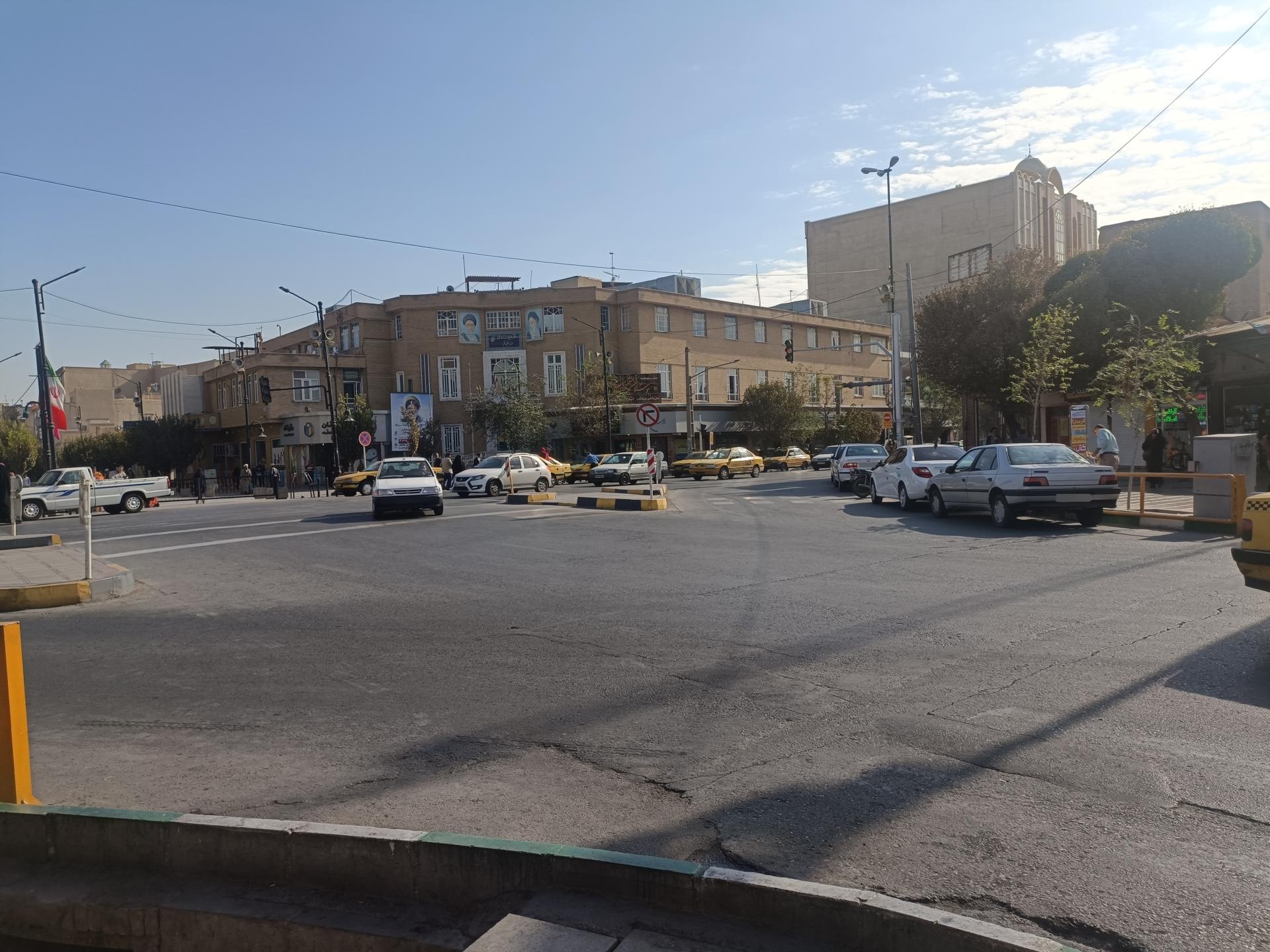 عکس چهارراه شهدا (بیمارستان)