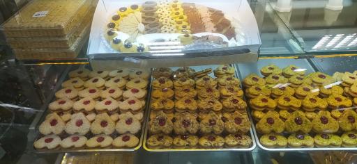 عکس قنادی مادر