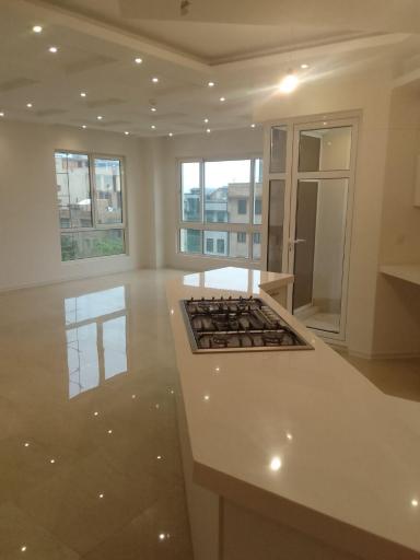 عکس برج باغ مودنا پارک 