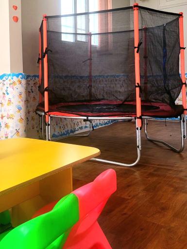 مهد کودک و پیش دبستانی تیاناز