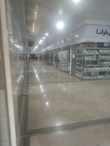 عکس مجتمع تجاری بیتا کیش