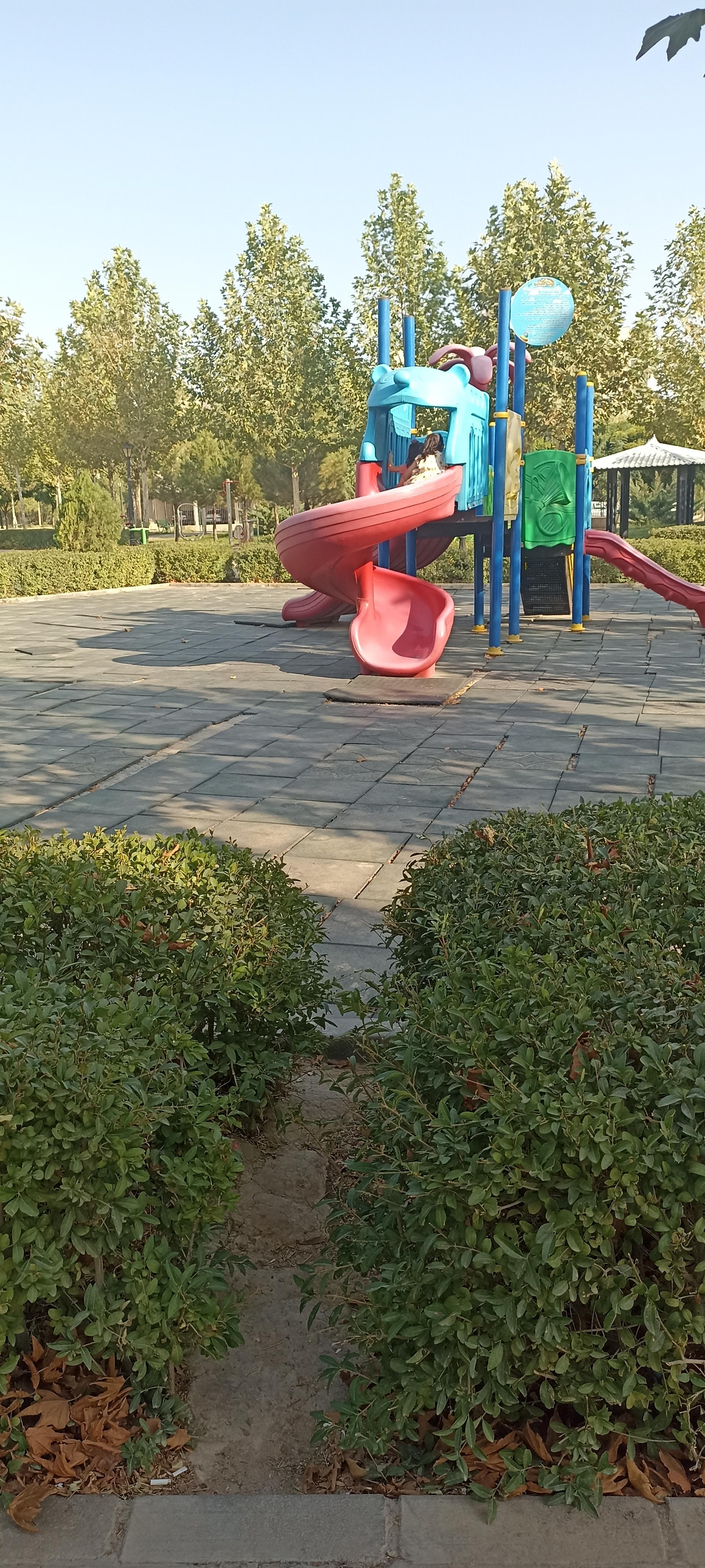 عکس بوستان خورشید