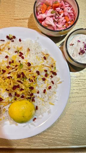 عکس مجتمع گردشگری و پذیرایی باغ تالار باران
