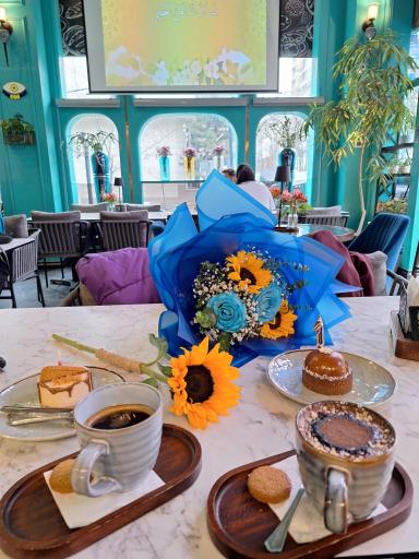 عکس کافه رستوران تیفانی تراتوریا