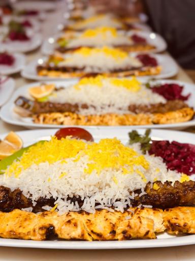 عکس مجتمع گردشگری و پذیرایی باغ تالار باران