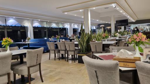 عکس رستوران رفتاری