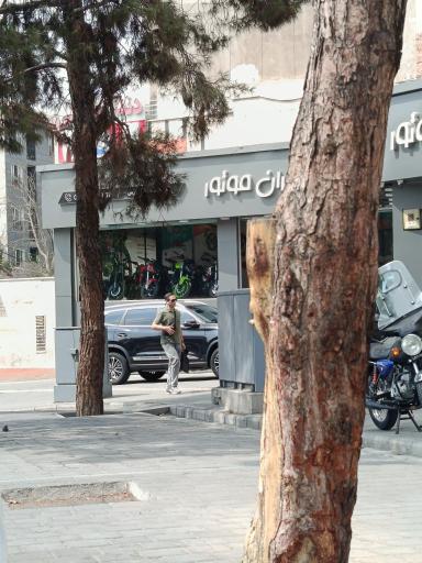 عکس نیکران موتور ( نمایشگاه شعبه تهرانپارس)