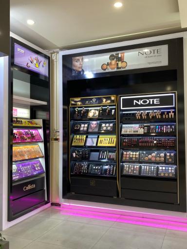 عکس شهر آرایشی و بهداشتی مگنولیا 