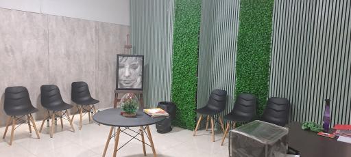 عکس آموزشگاه آزاد هنرهای تجسمی برگ