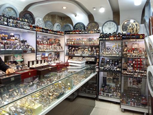 عکس گالری ساعت تمیزی