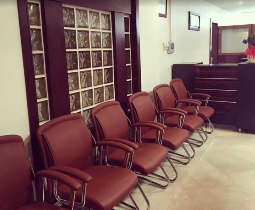 عکس دکتر امیر صباغ زاده ایرانی (جراح پا و مچ پا)