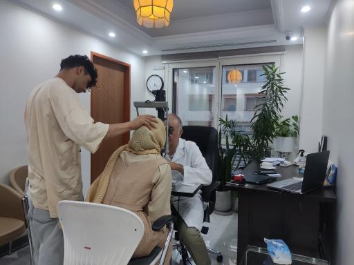 عکس کلینیک چشم دکتر حسام هاشمیان