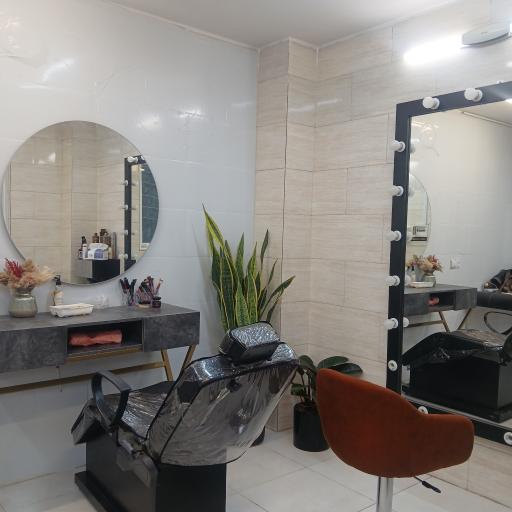 عکس سالن زیبایی رها