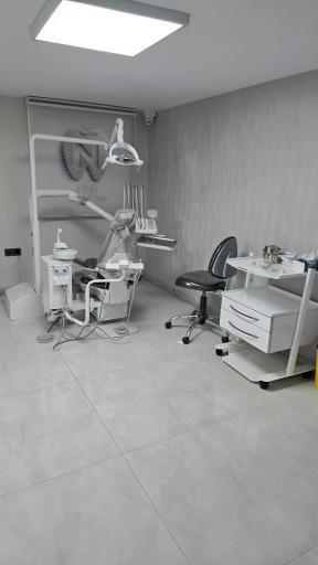 عکس دکتر هانیه حائری (دندانپزشک کودکان)