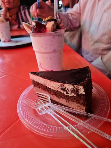 کافه بستنی محبت