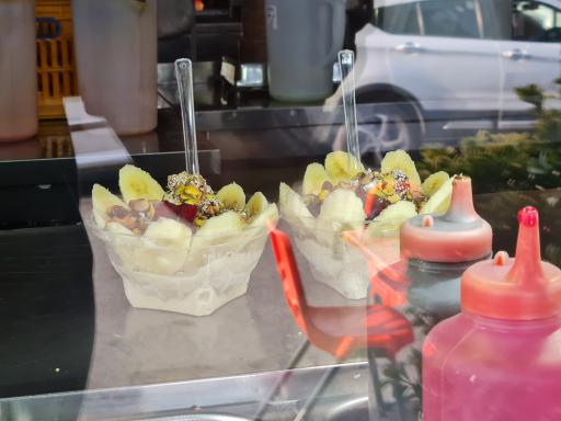 کافه بستنی محبت