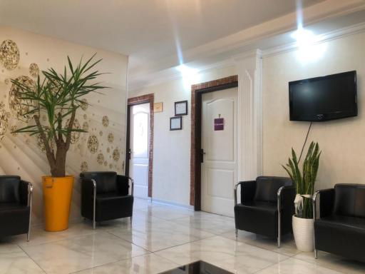 عکس کلینیک کاشت مو ایران زمین