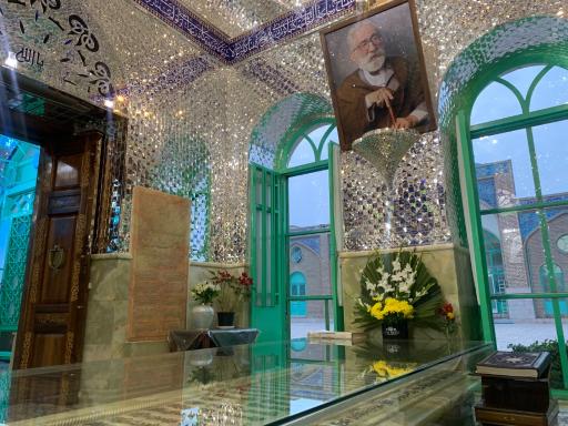 عکس مزار سلطانی بیدخت
