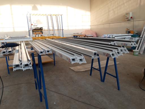 عکس درب و پنجره بختیاری