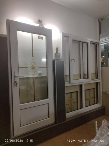 عکس خدمات درب و پنجره دوجداره upvc و توری