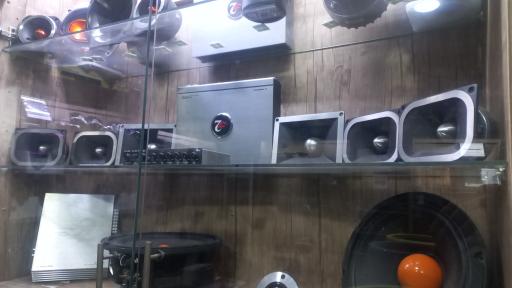 عکس کلبه صدا