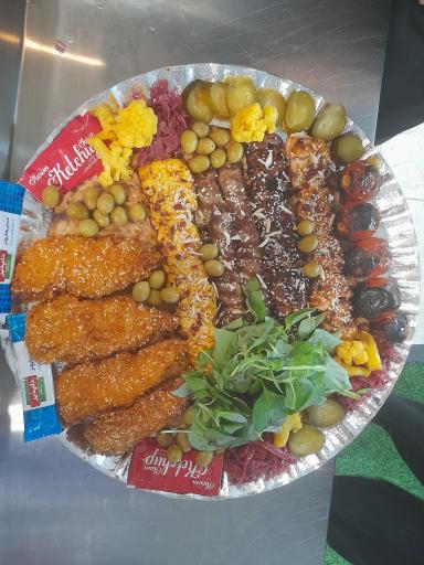 عکس رستوران باغ شهر 