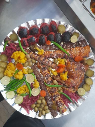 عکس رستوران باغ شهر 