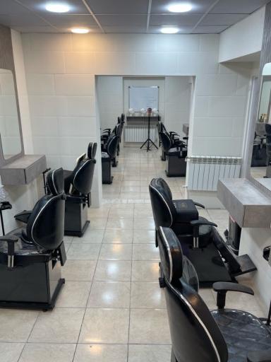 عکس آموزشگاه آرایشگری وحید رستگار