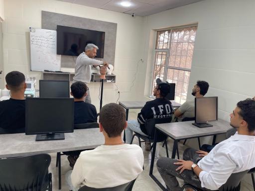 عکس آموزشگاه آرایشگری وحید رستگار