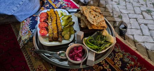 عکس بومگردی و سنتی سرای خانه پدری
