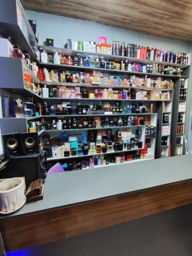 عکس فروشگاه عطر و ادکلن رابو پرفیوم
