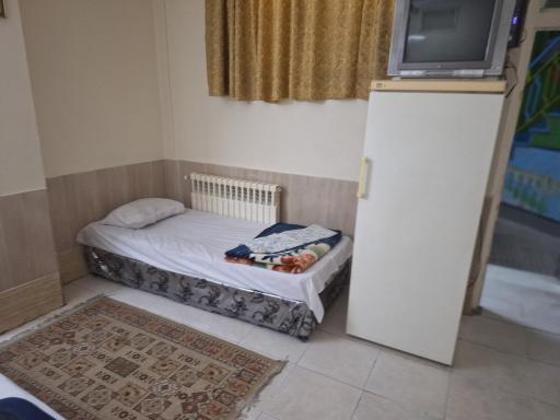 عکس مهمانپذیر عتیق