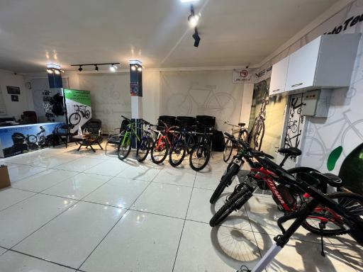 عکس دوچرخه اهری پور