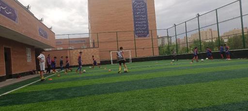 عکس آموزش فوتبال بهمن 