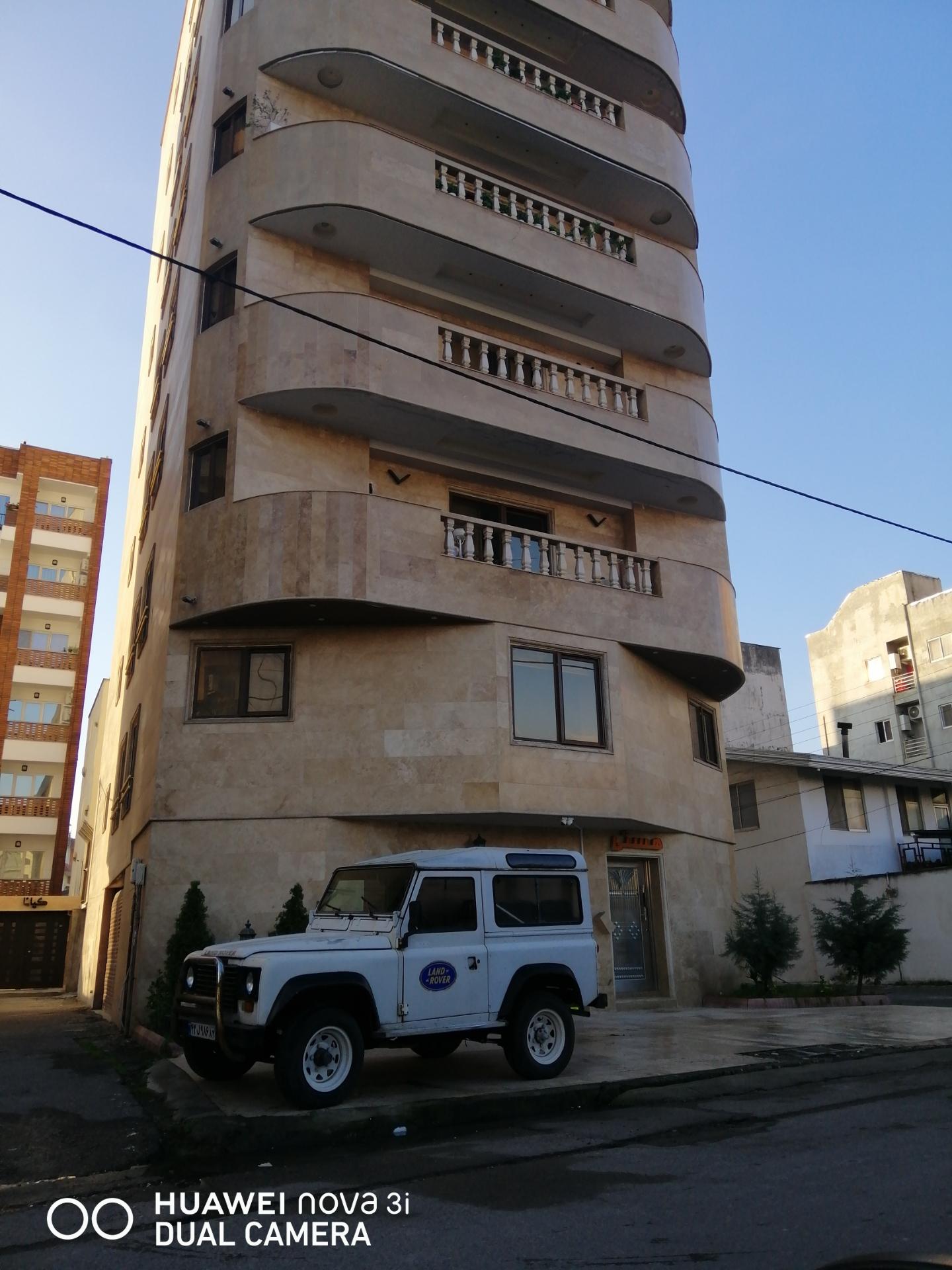 عکس مجتمع مسکونی هستی