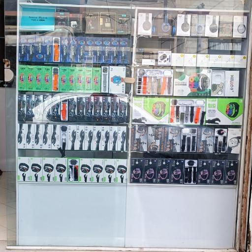 عکس پخش ساعت هوشمند و موبایل نیوتون