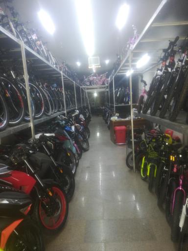 عکس فروشگاه دوچرخه و موتور سیکلت بابایی