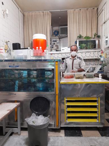 عکس ساندویچی حاجی وفا 