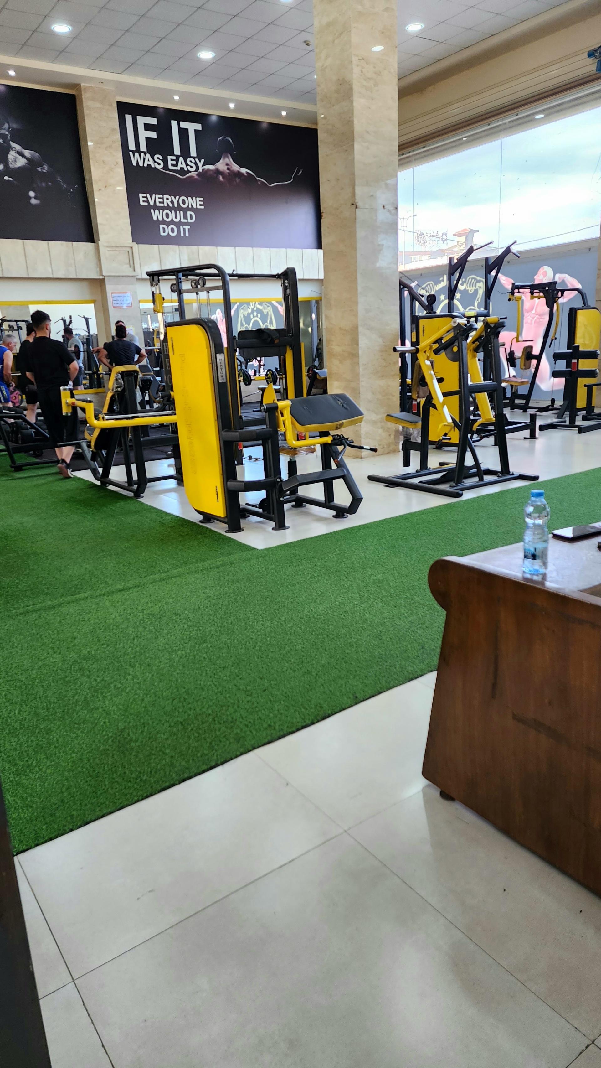 عکس باشگاه بدنسازی ستارگان